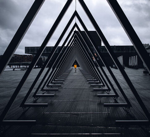 ryota-nagasaka-w_5TUm7Xa00-unsplash 会社沿革